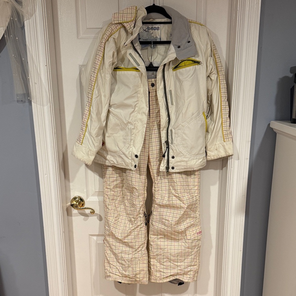 White and Plaid Girls Ski Jacket and Pants Set